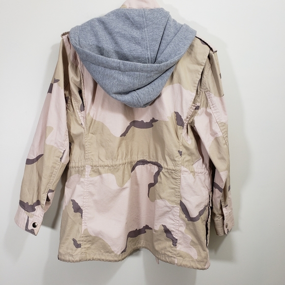 Forever 21 Camouflage hooded field utility jacket woman's size small - Picture 9 of 11